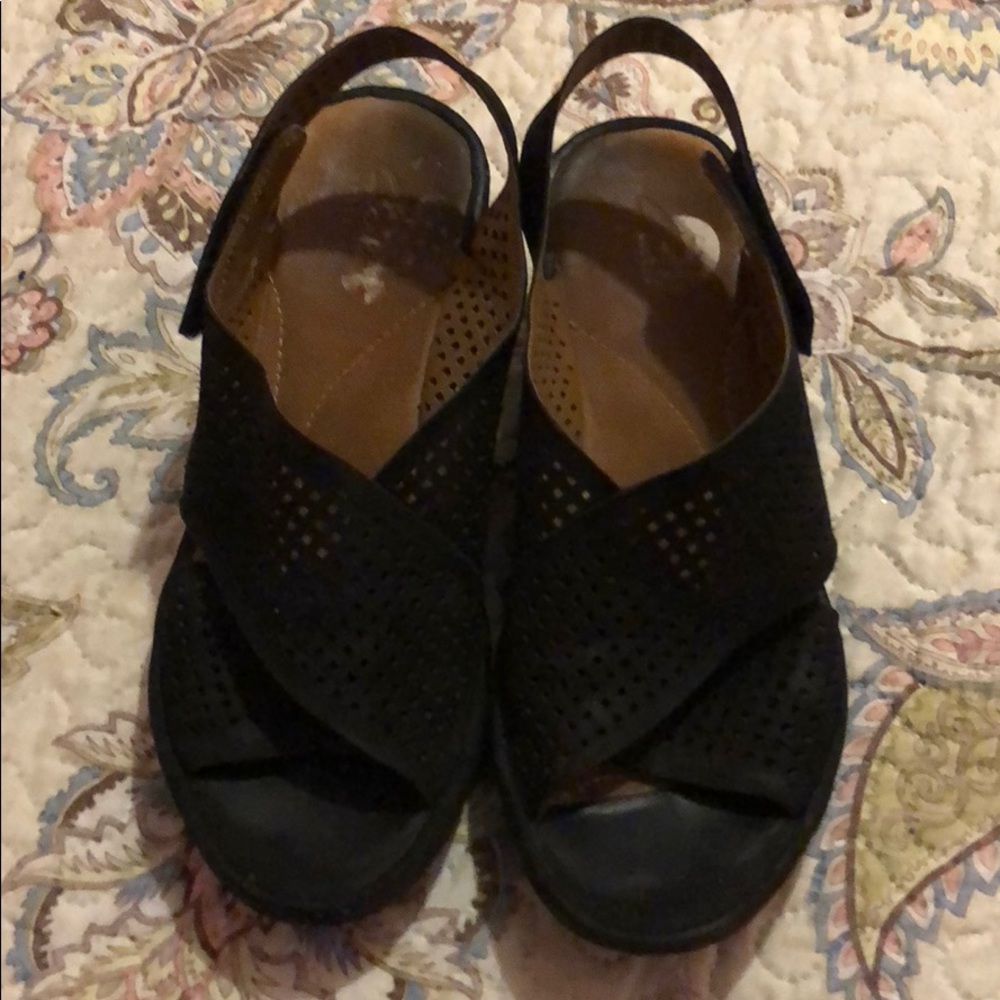 Clark’s women’s heels  sandals